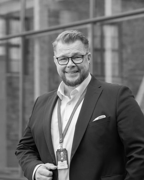 Toni Mäenpää