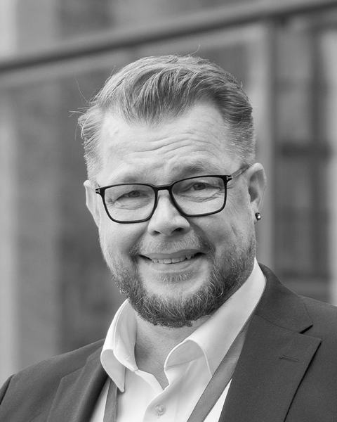 Toni Mäenpää